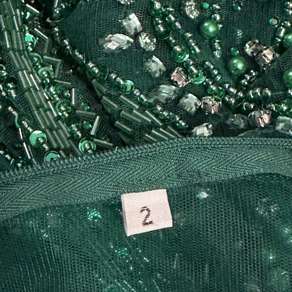 Women beaded evening prom dress - Picture 11 of 14